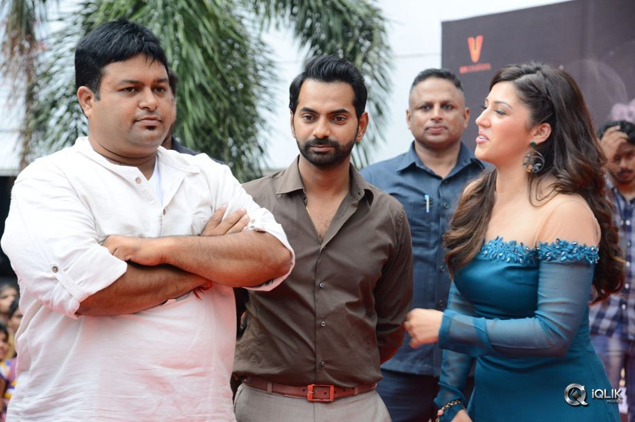 Mahnubhavudu-Movie-2nd-Song-Launch-At-Vignan-College